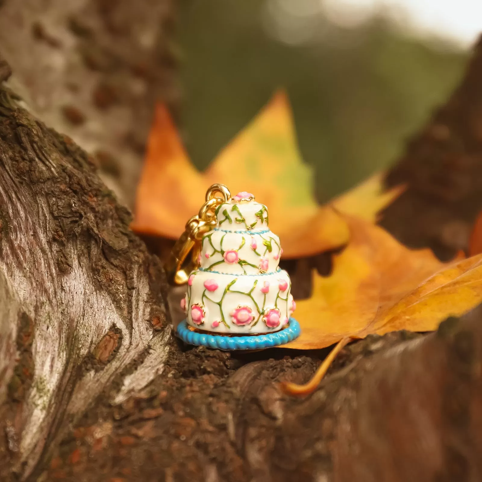 Cake Pendant Necklace