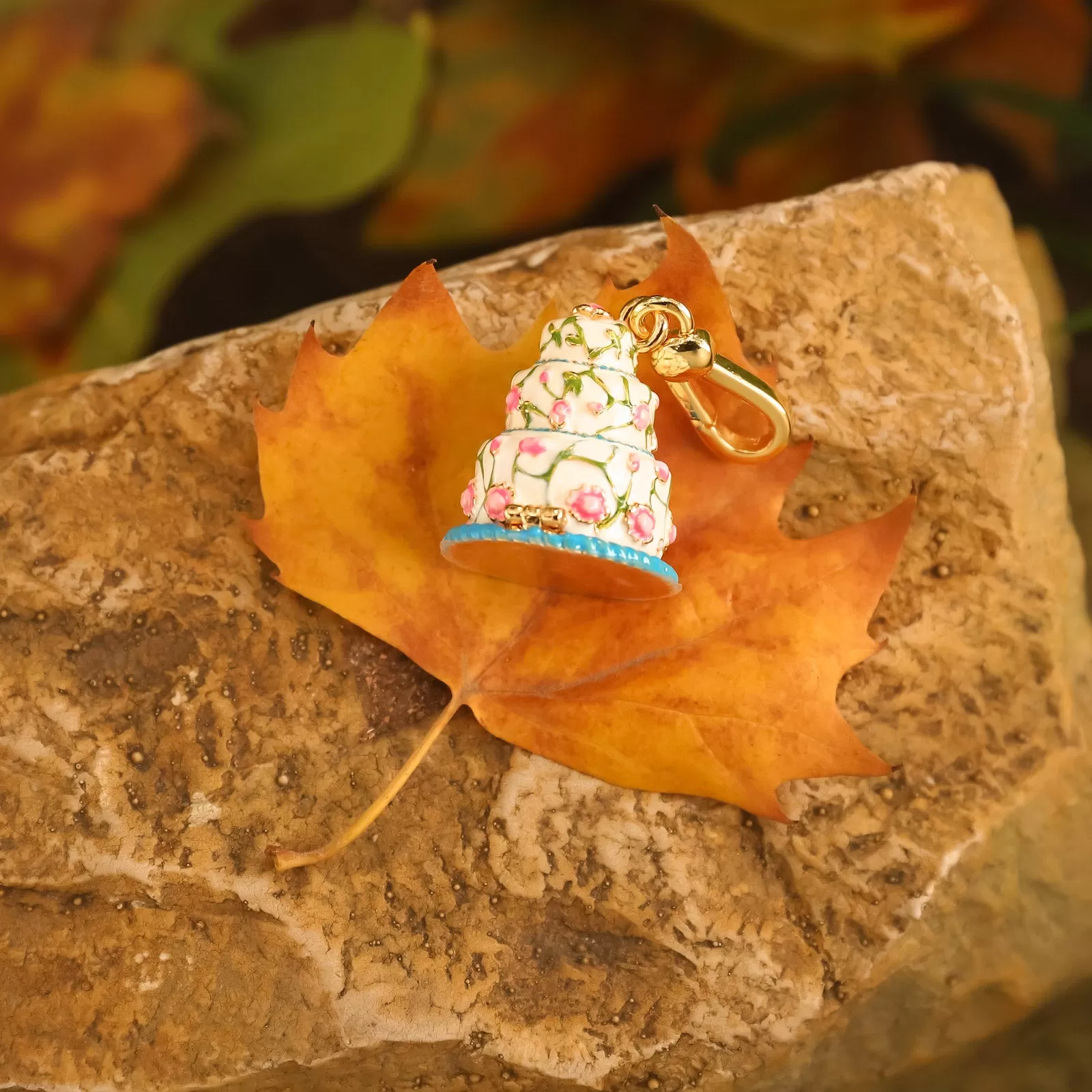 Cake Pendant Necklace