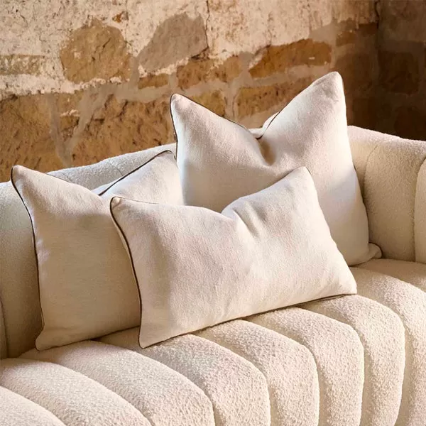 Muse Linen Cushion - (40 x 60cm)